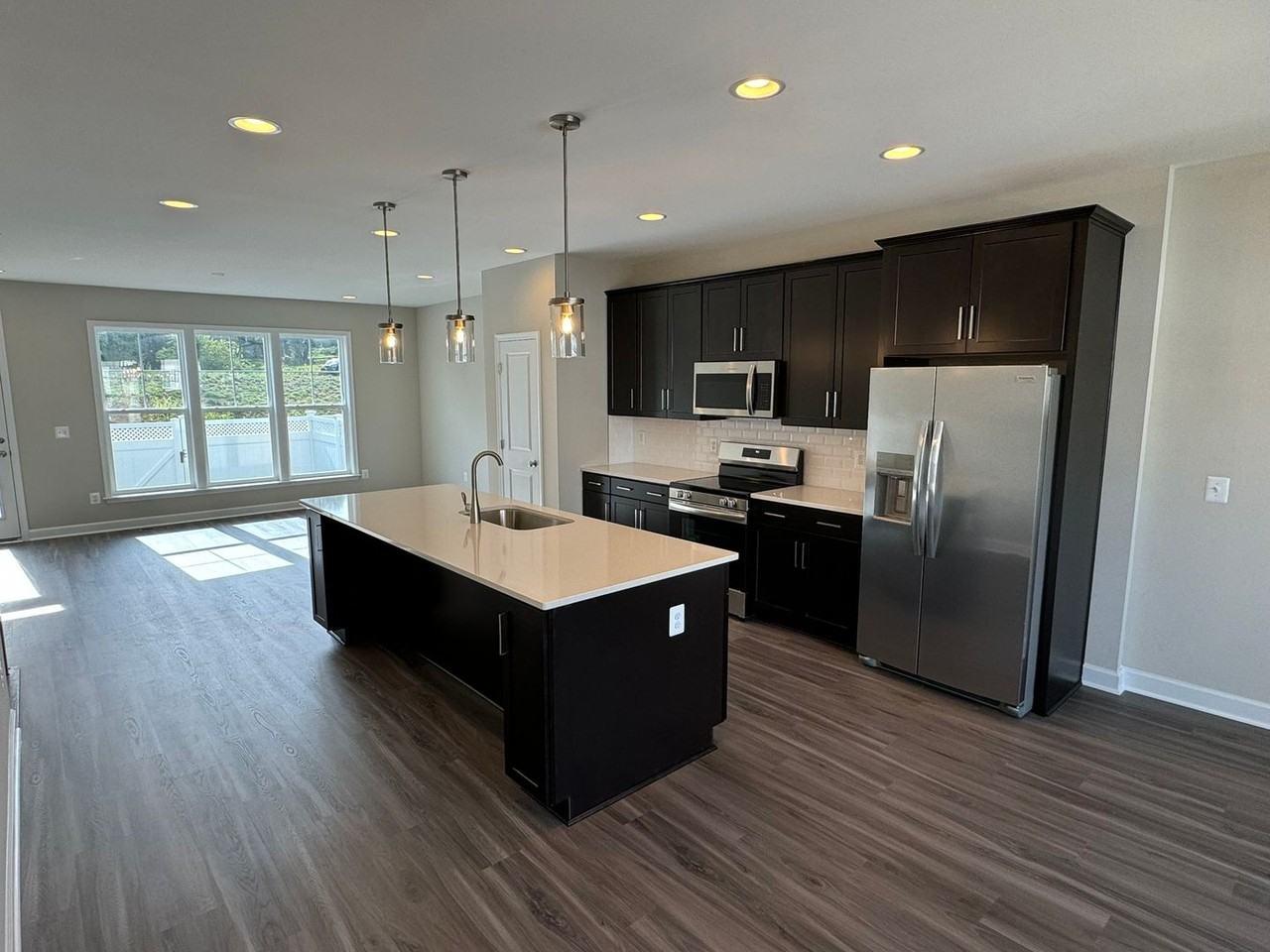 3449 Monterey Dr - Photo 6 of 14