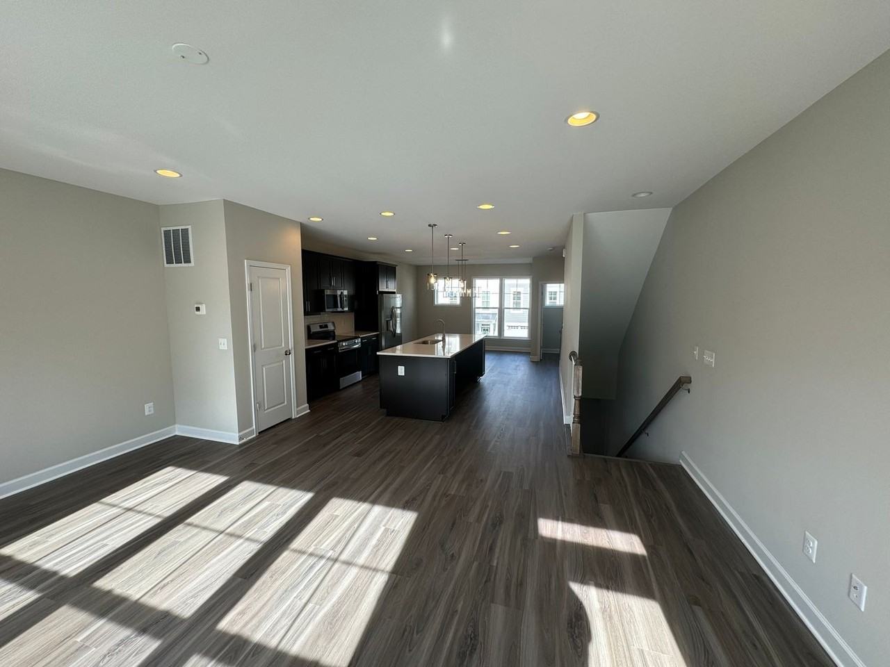 3449 Monterey Dr - Photo 7 of 14