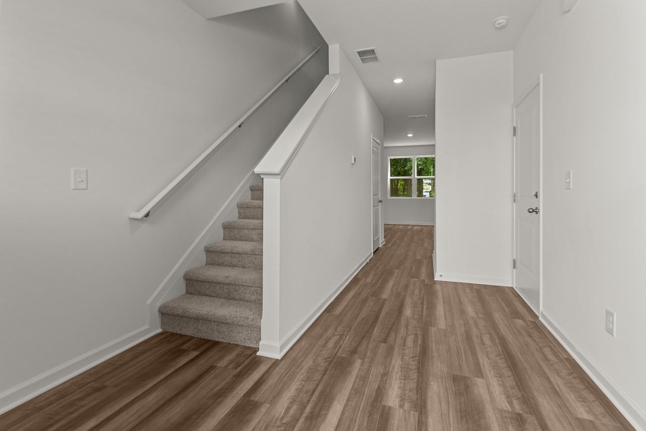 59 Ingleton Dr - Photo 2 of 32