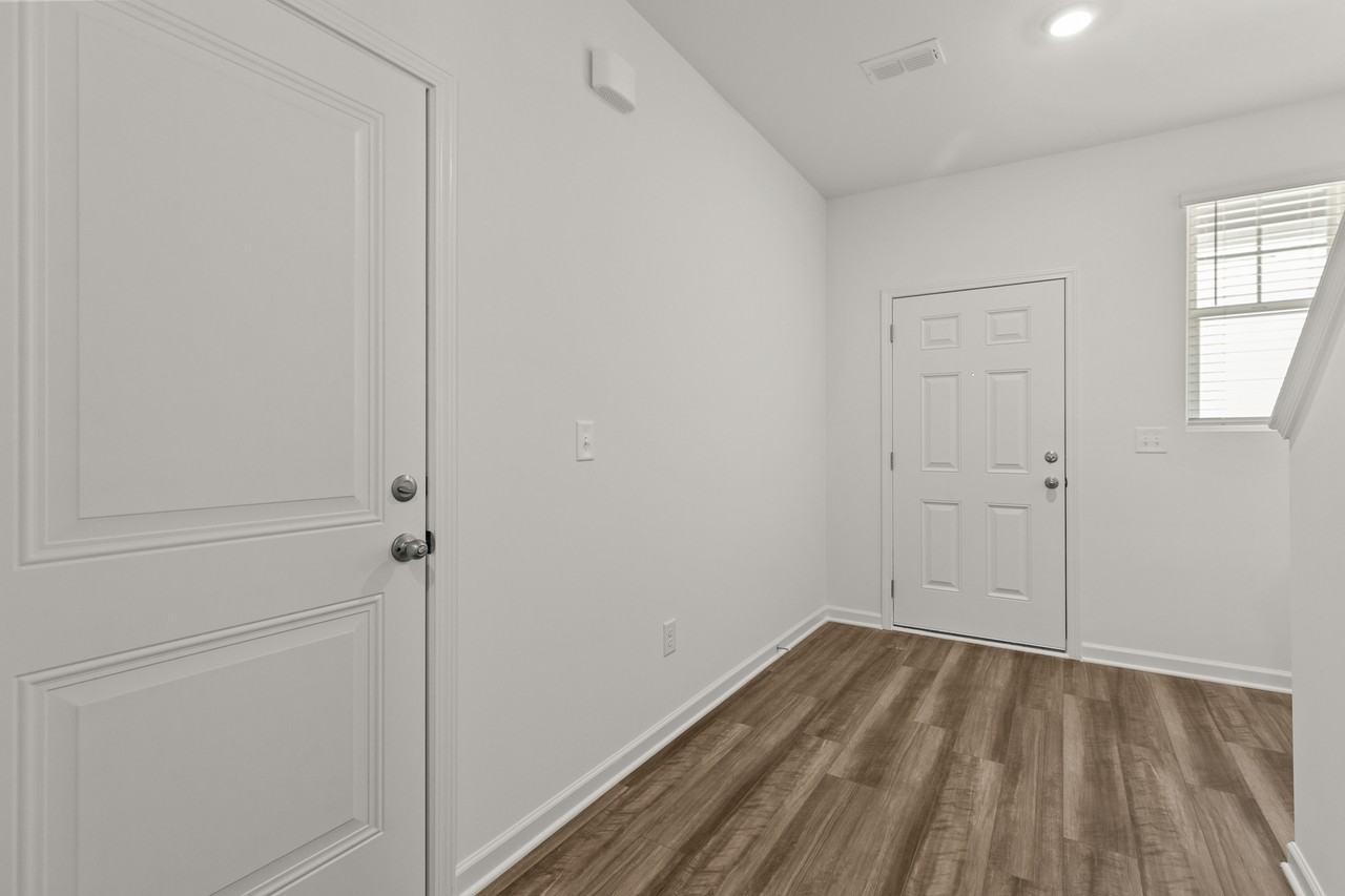 59 Ingleton Dr - Photo 3 of 32