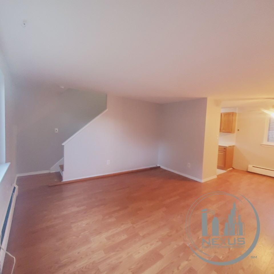 219 Bishop Dr - Photo 2 of 17