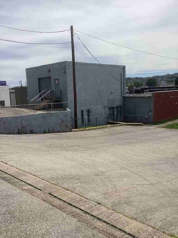 3112 7th Ave - Photo 2 of 3