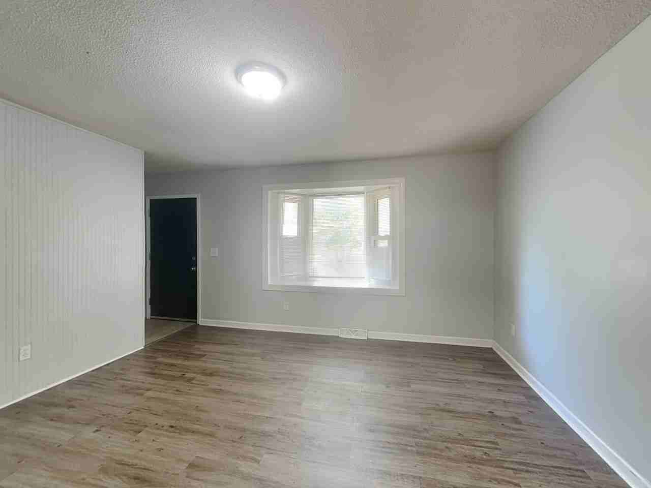 3915 N Colorado Ave - Photo 2 of 19