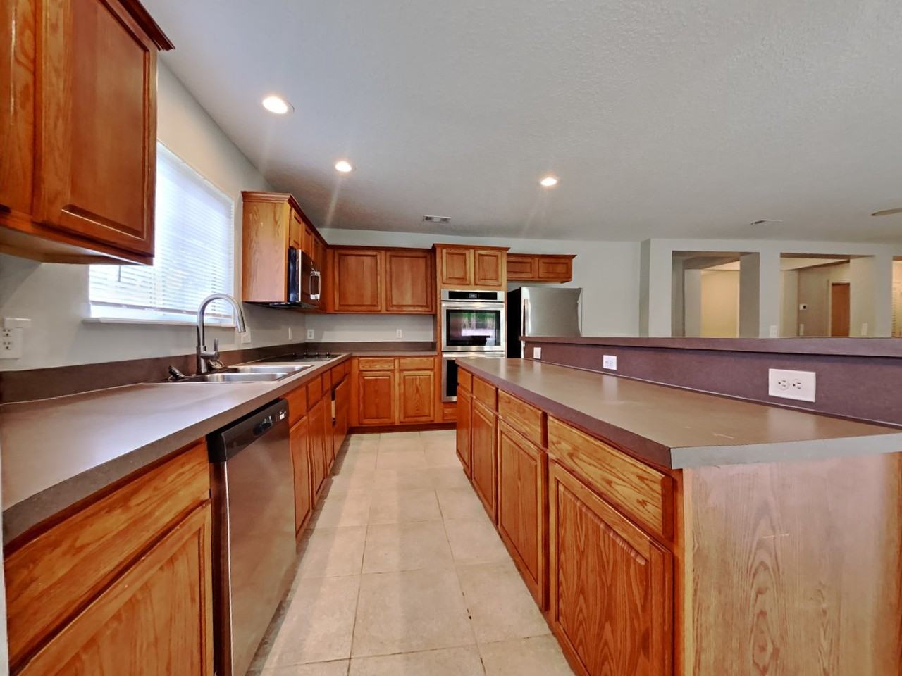 11223 Martin Lakes Dr N - Photo 3 of 19