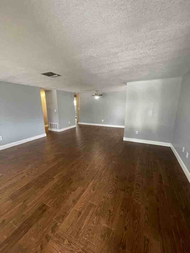 6324 Edenmore Ave - Photo 3 of 16