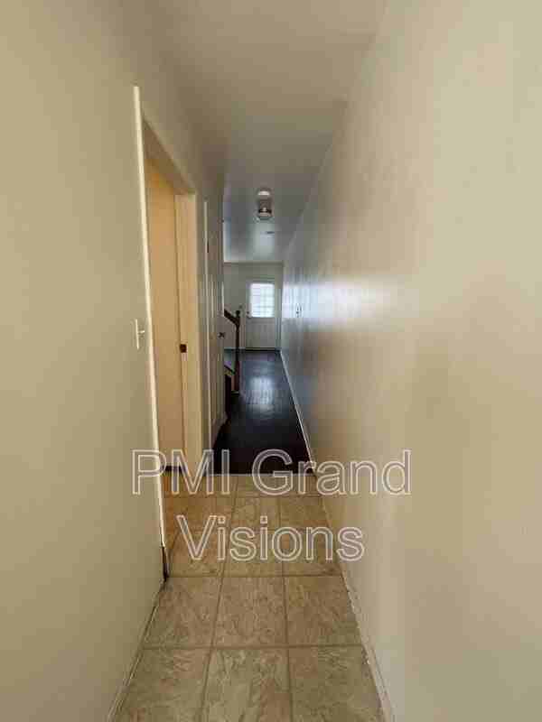 1634 University Dr - Photo 2 of 19