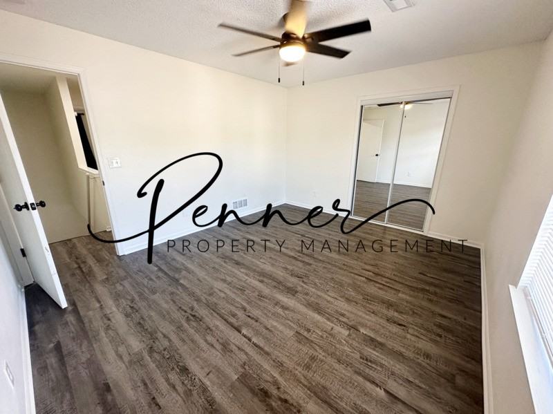 201 Ne Dogwood St #B - Photo 5 of 11