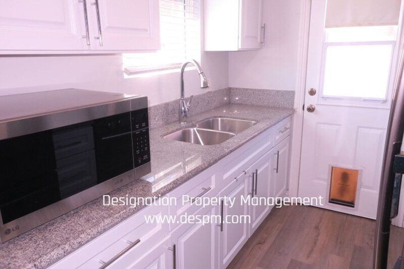 4917 Templeton St - Photo 4 of 16