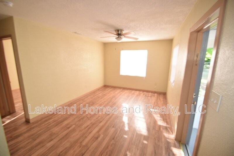 522 Oakland Rd - Photo 3 of 18