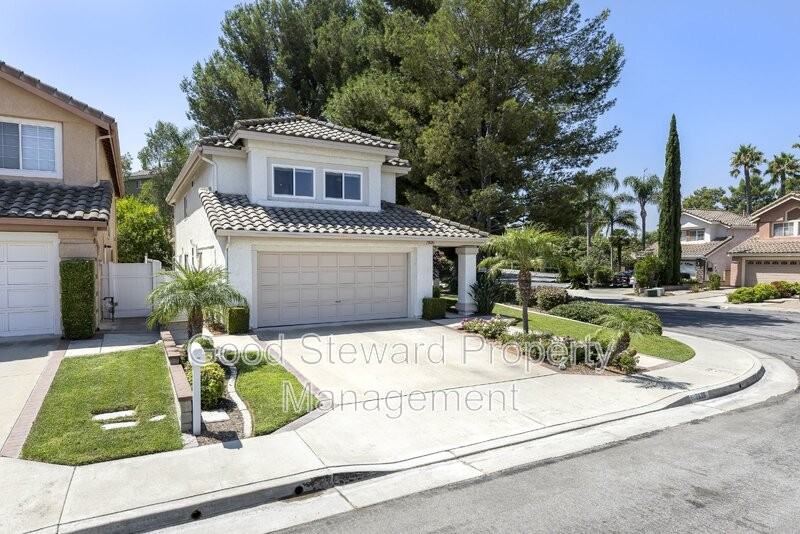 7830 E Viewmount Ct - Photo 2 of 33