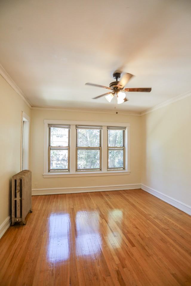 1367 W Greenleaf Ave #3B - Photo 2 of 8