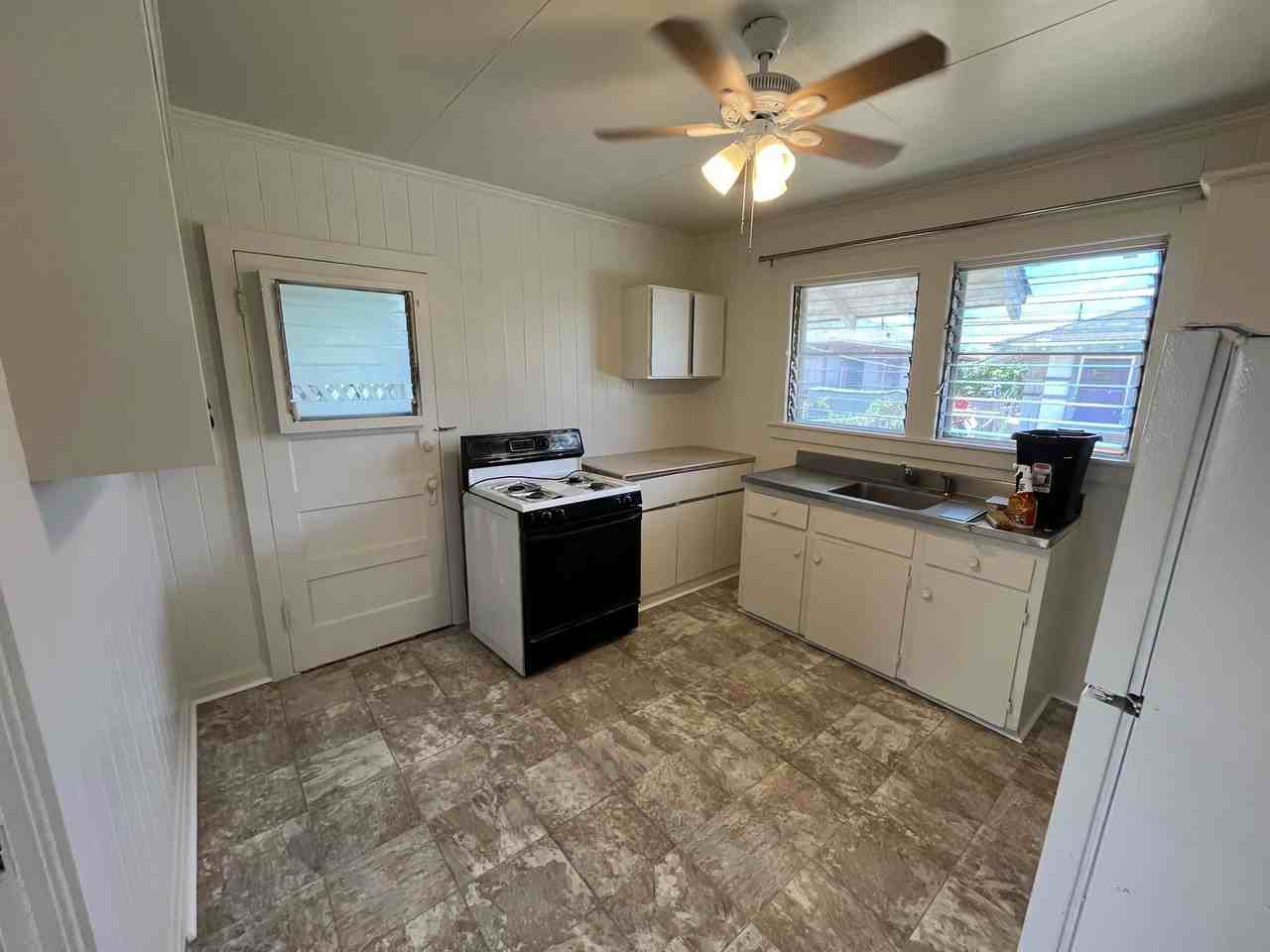 1836 Akina St #A - Photo 3 of 9