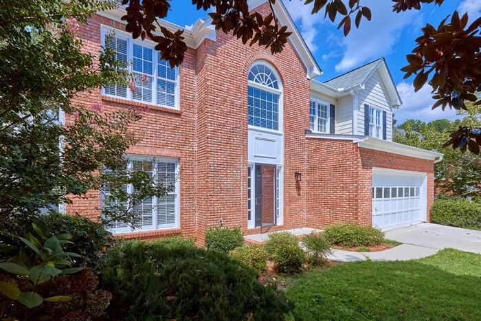 710 Ullswater Cv - Photo 3 of 43