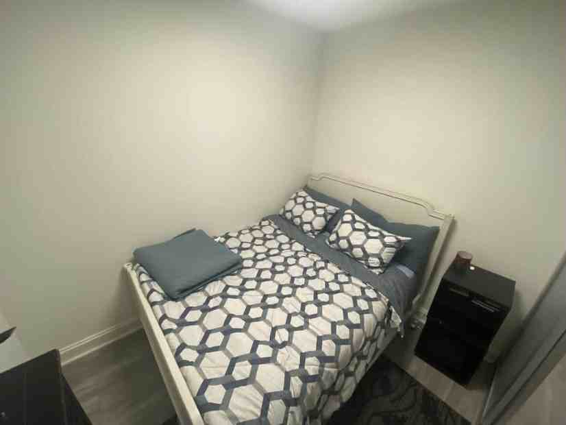 1 Hanover Sq #1607 - Photo 3 of 6