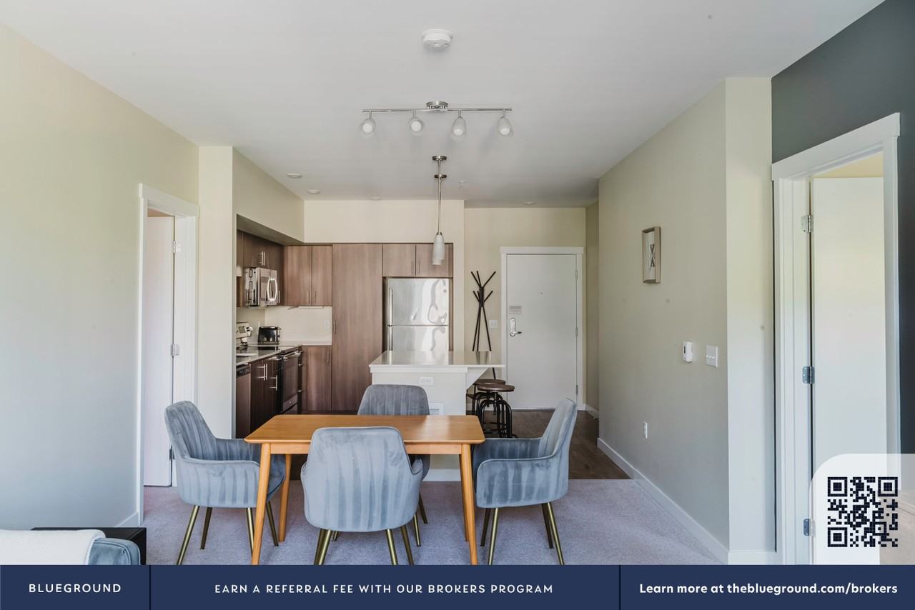 13403 Newcastle Commons Drive - Photo 5 of 46