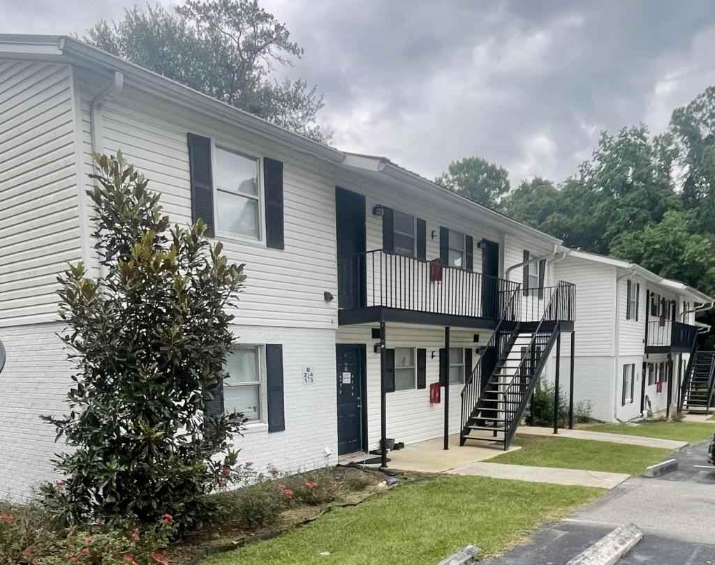 500 Mcdonald Ave N - Photo 7 of 7