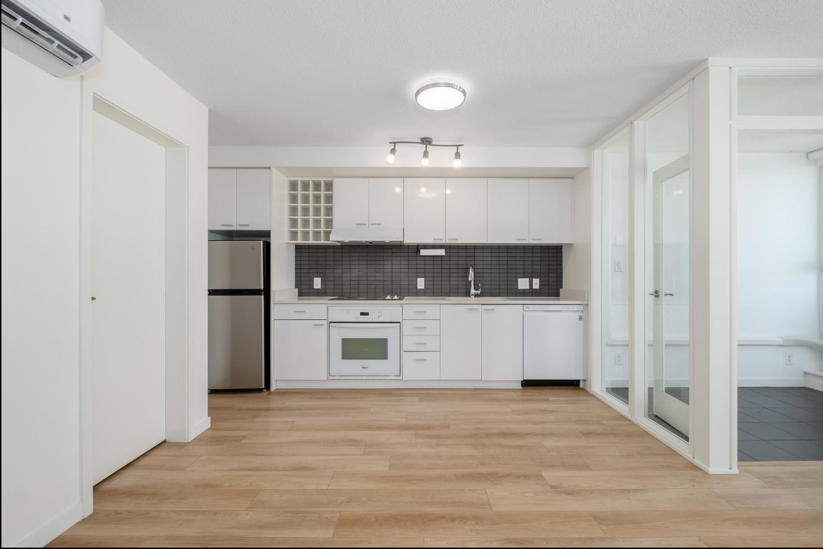 111 West Georgia Street #2902 - Photo 4 of 12