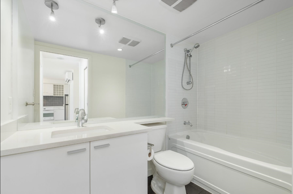 111 West Georgia Street #2902 - Photo 7 of 12