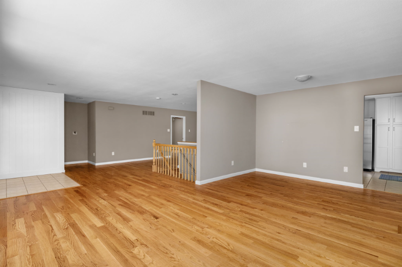 1293 Kennebec Rd - Photo 2 of 20