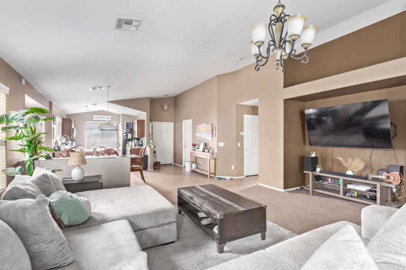 10210 W Veliana Way - Photo 5 of 18