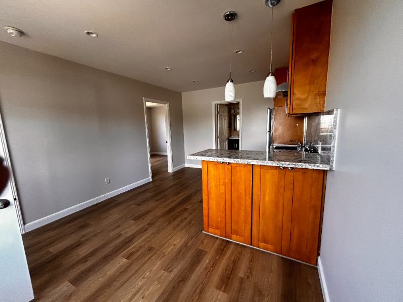 45 Surrey Ct #A - Photo 3 of 10