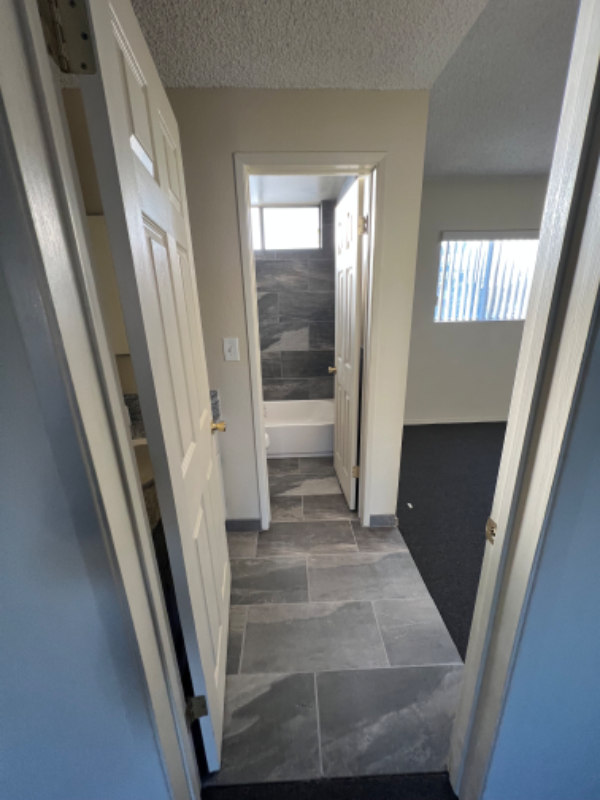 3530 Josephine St #E - Photo 4 of 7