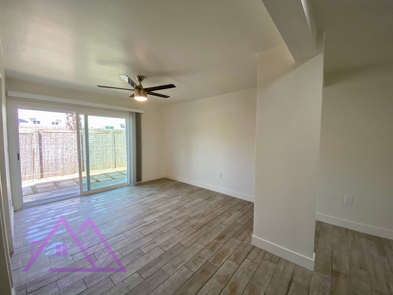 Manzana Studios & Loft Apartments - Photo 4 of 10