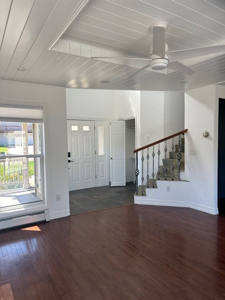 850 Mountain View Dr - Photo 2 of 23