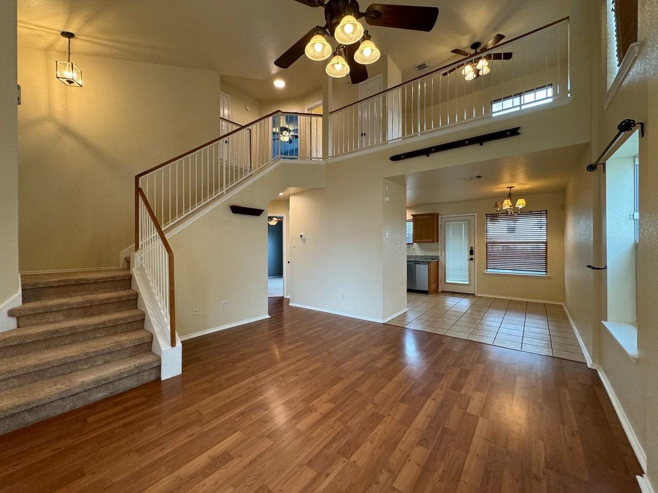 4700 Causeway Ct - Photo 2 of 19