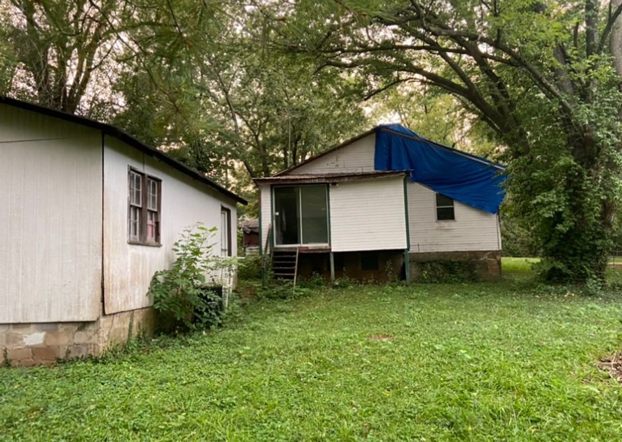 712 Hunt St - Photo 3 of 18