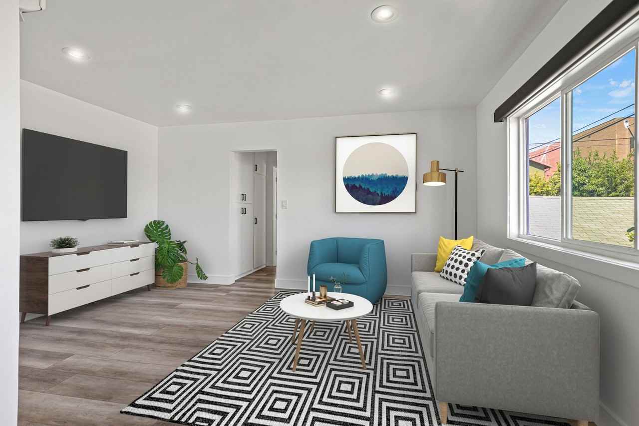 2511 Pennsylvania Ave - Photo 3 of 50