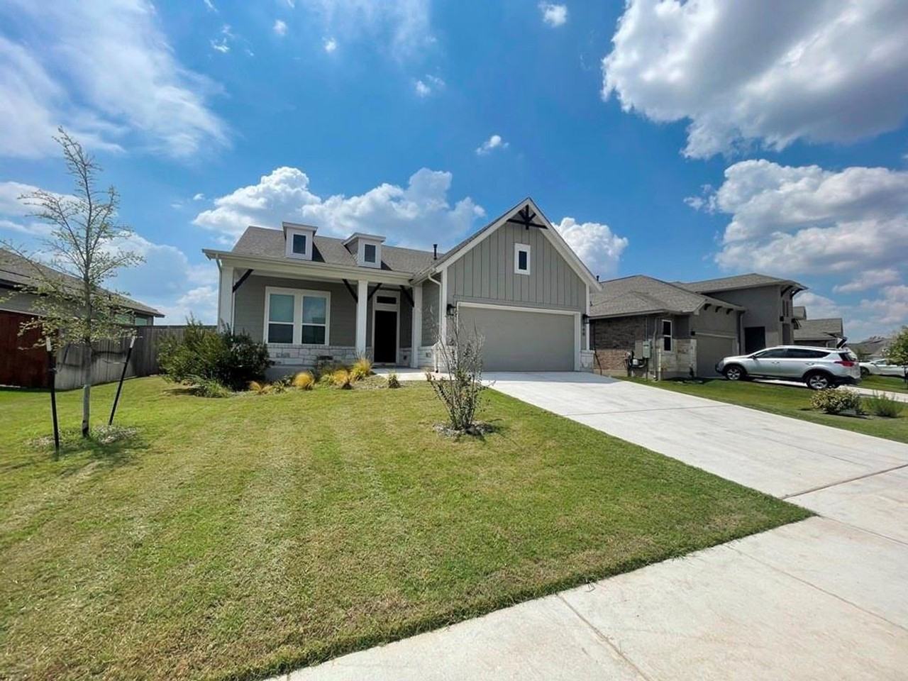149 Patrick Herndon Dr - Photo 2 of 35