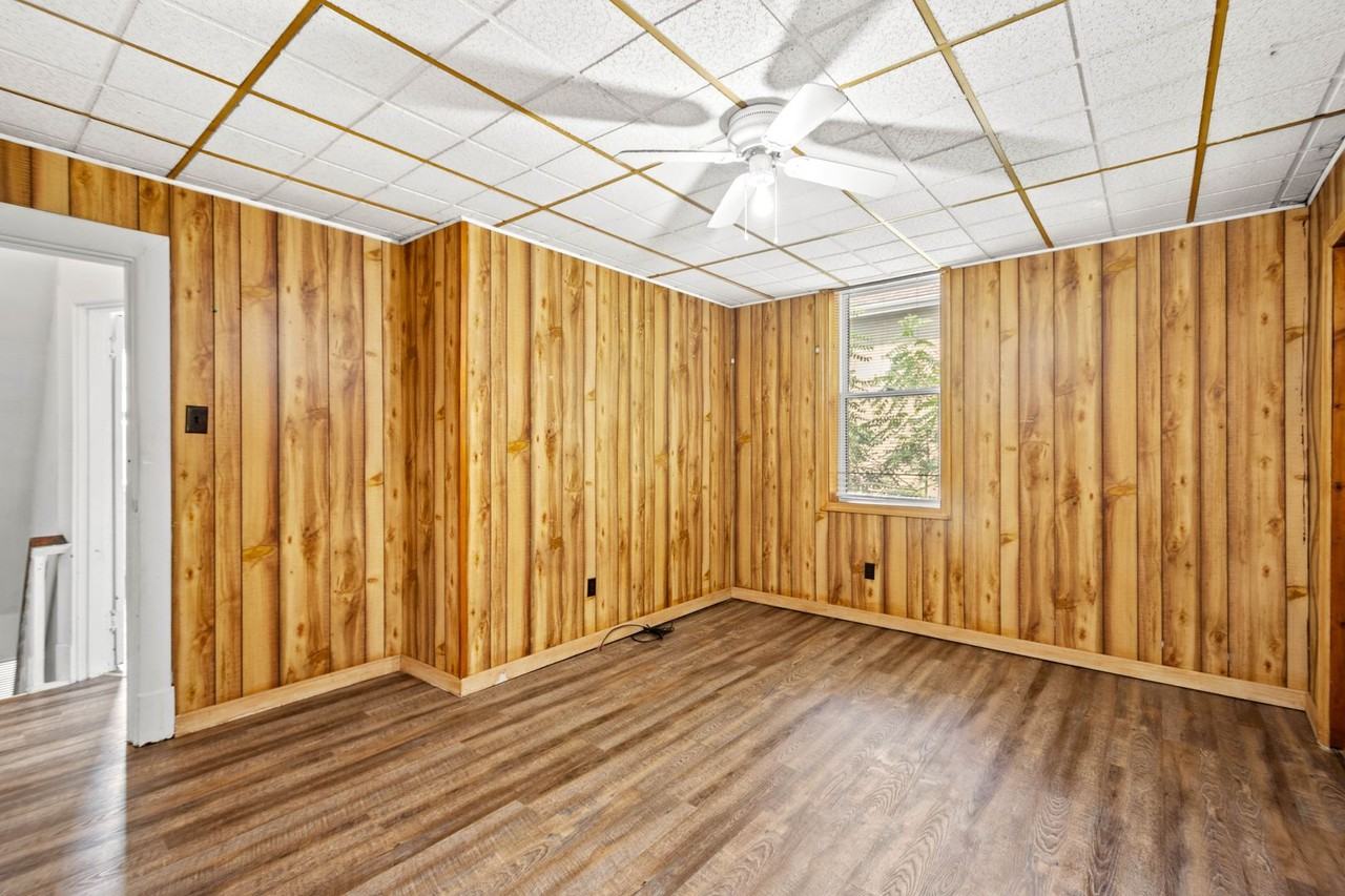 153 Union St - Photo 3 of 16