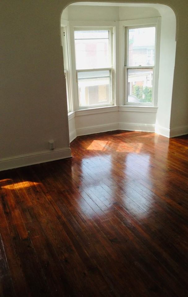 527 E Philadelphia St #2 - Photo 3 of 10