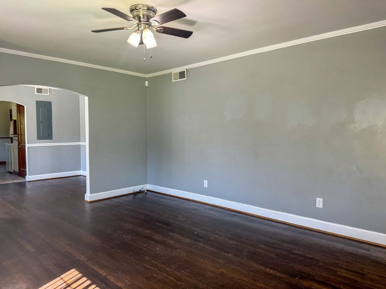 2501 Atlantic St - Photo 5 of 25