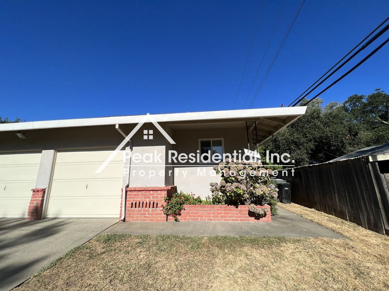 5807 Woodleigh Dr - Photo 4 of 22