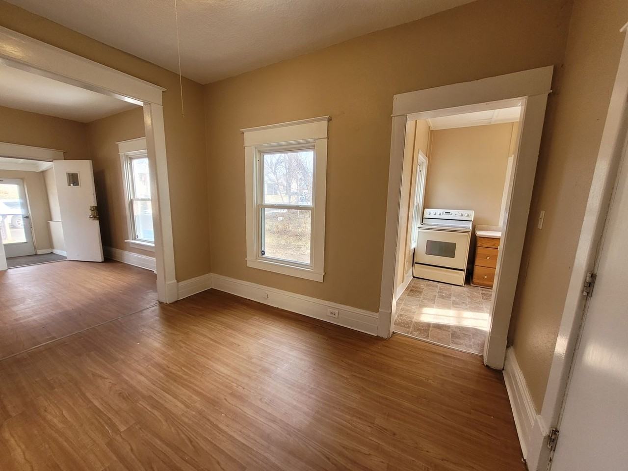 1310 Ascension St - Photo 5 of 17