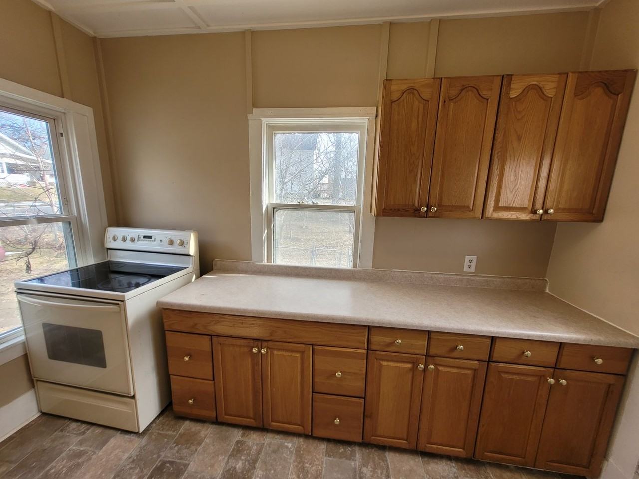 1310 Ascension St - Photo 7 of 17