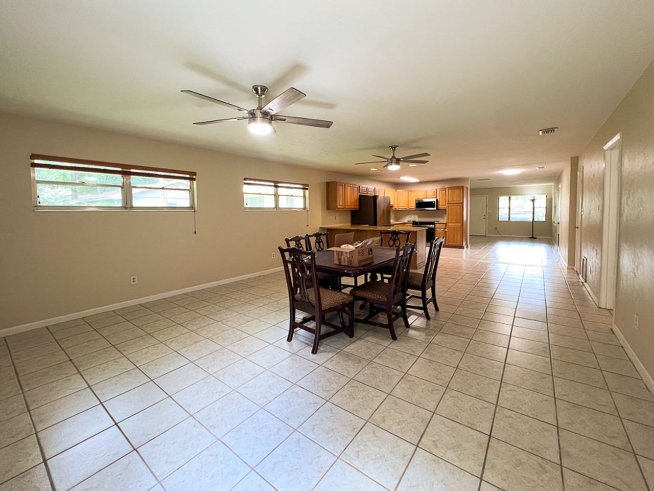 3920 Sw 21st St - Photo 6 of 44