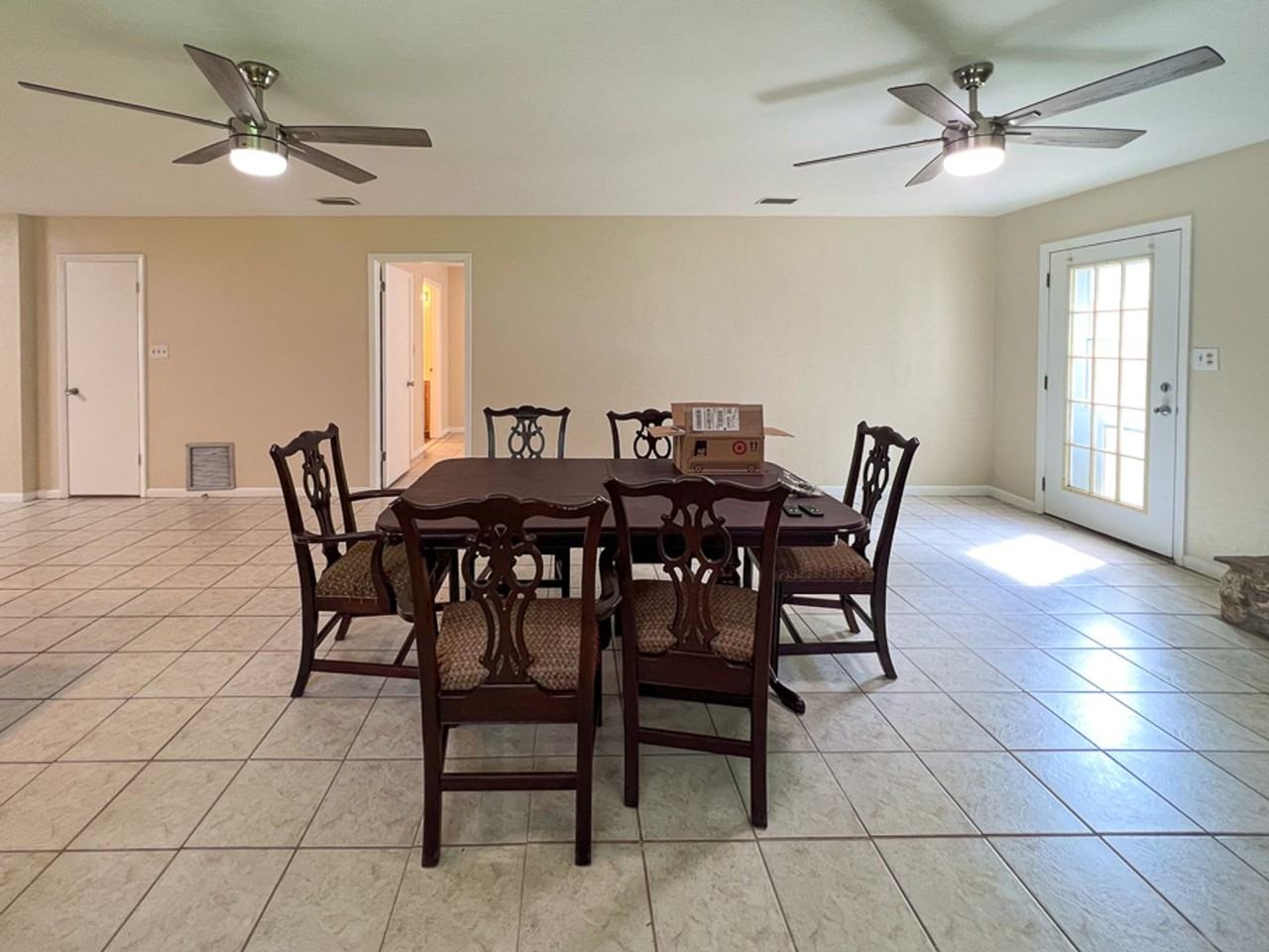 3920 Sw 21st St - Photo 7 of 44