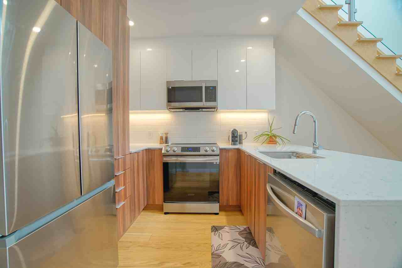 3690 Rue Sainte-Catherine Est #402 - Photo 4 of 15