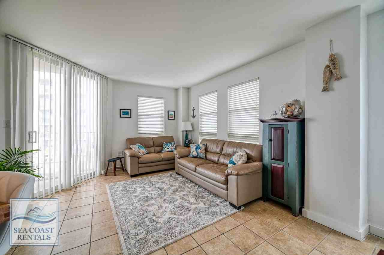 3201 St Regis 3201 @ 2000 New River Inlet Rd - Photo 4 of 28