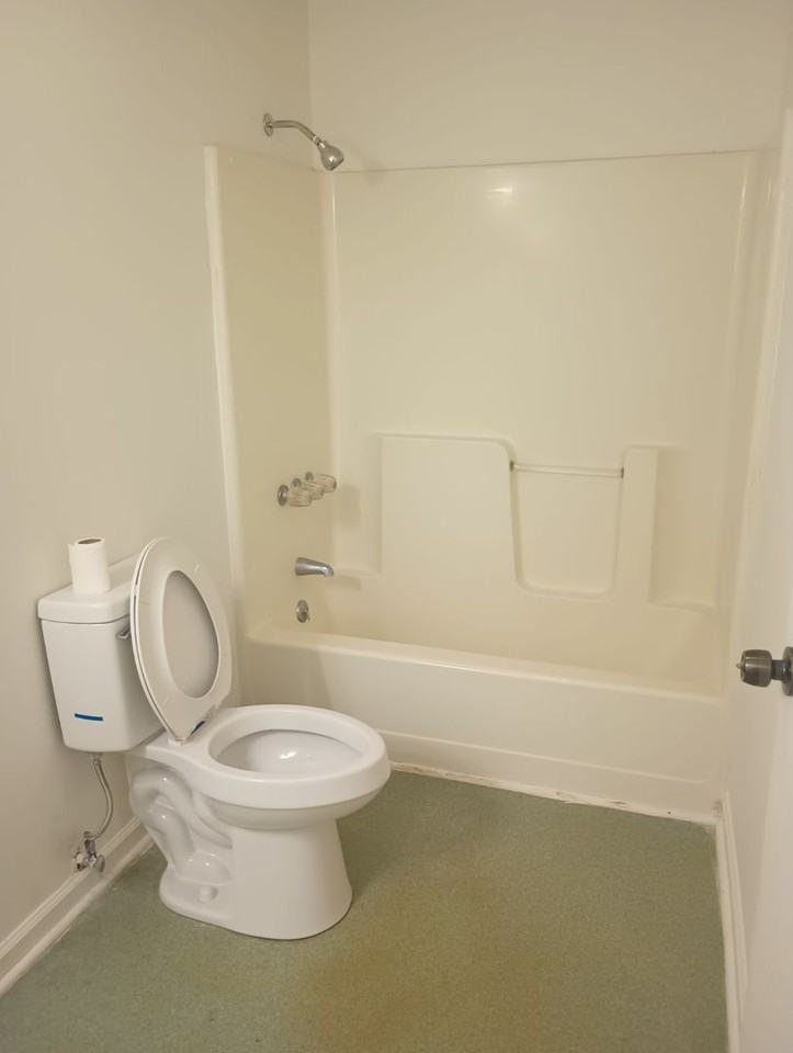 121 Gould Dr - Photo 2 of 15