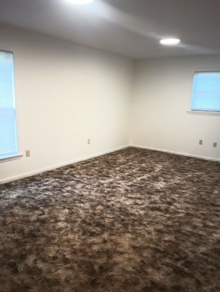 121 Gould Dr - Photo 7 of 15