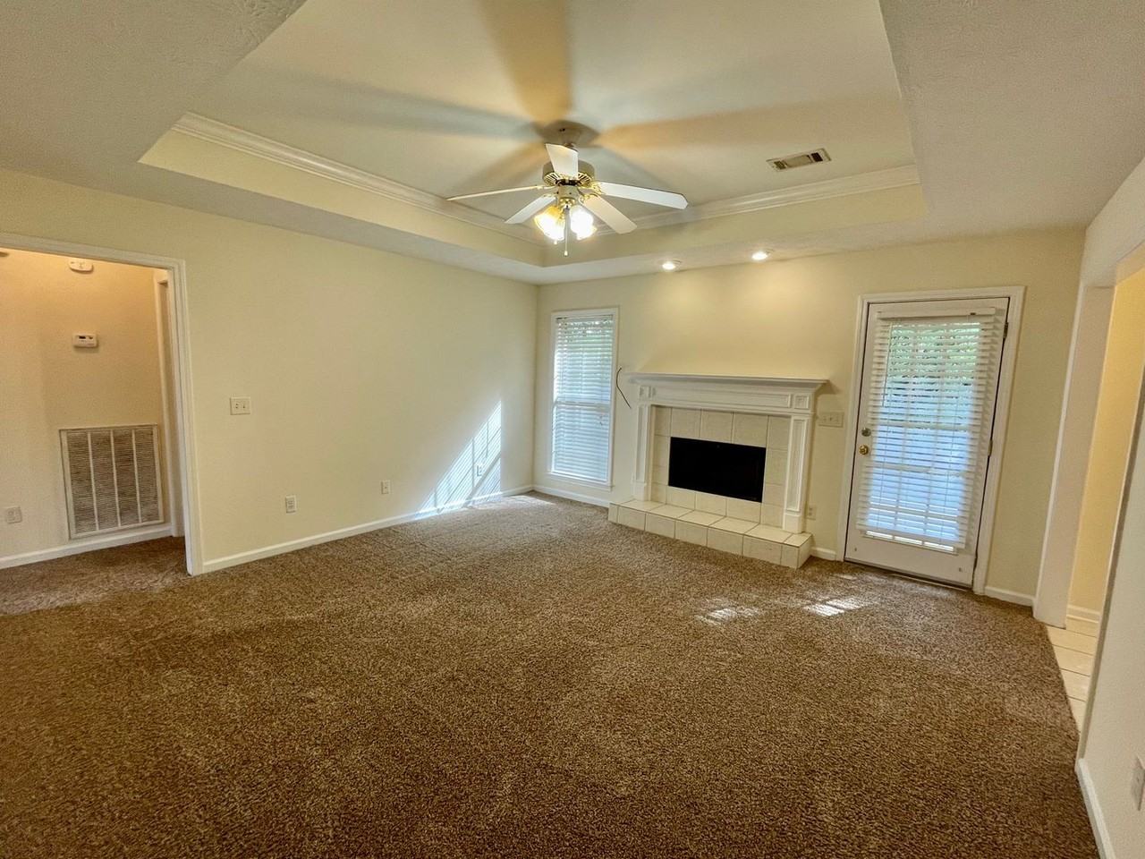 7002 Oak Side Ct - Photo 2 of 25