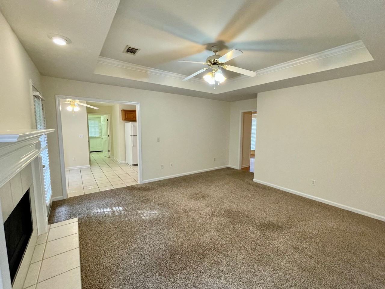 7002 Oak Side Ct - Photo 3 of 25