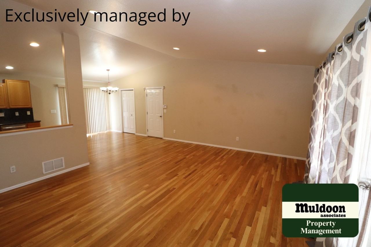 291 W Elgin Dr - Photo 3 of 14