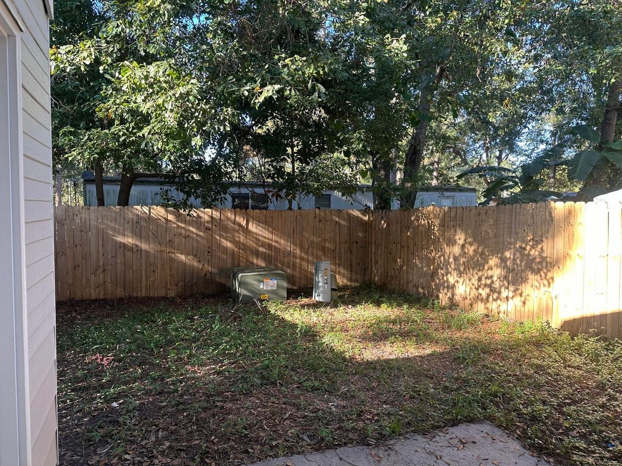 719 Elaine St - Photo 3 of 9