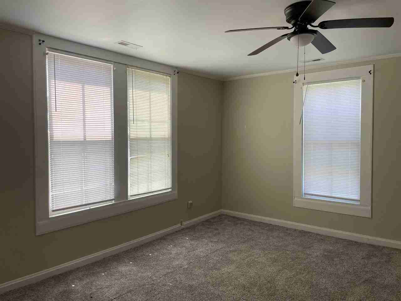 626 Eldorado St - Photo 3 of 20