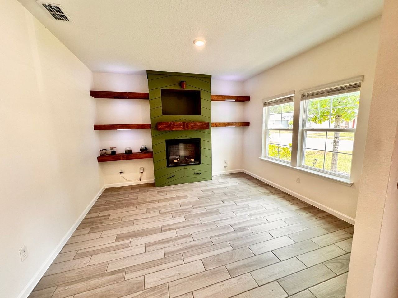 7378 Rock Brook Dr - Photo 5 of 29